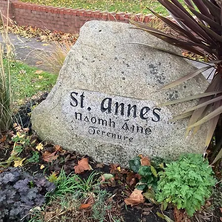 Вилла Entire Terraced Two Story Redbrick House With Parking In Secluded Cul De Sac Дублин